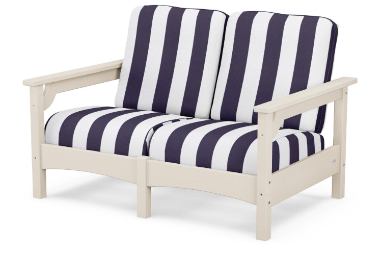 Club Loveseat