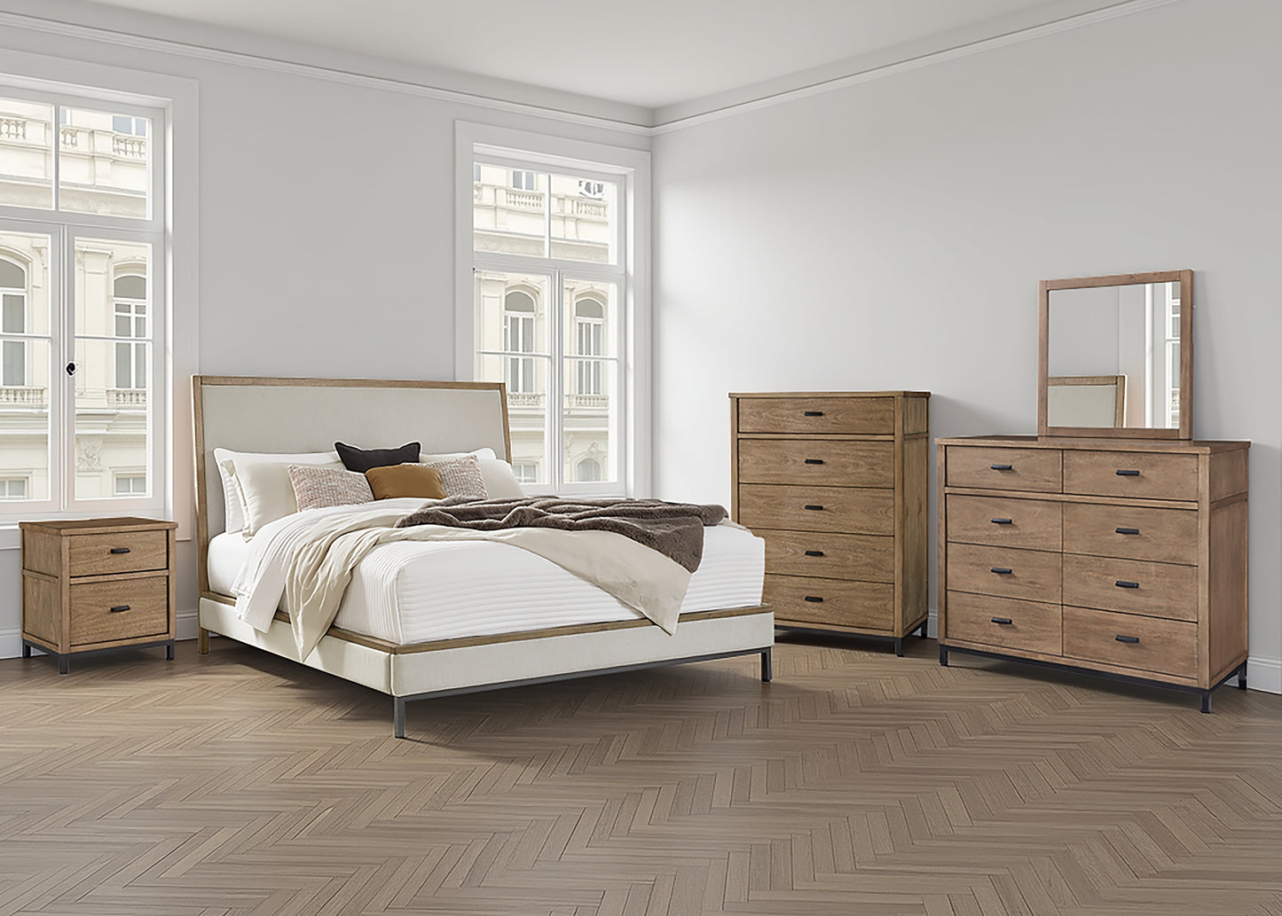 Tomtyn  Upholstered Bed
